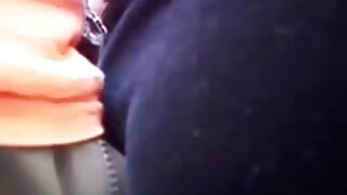 Rinnakas ema koges vähki ja neelas cum.